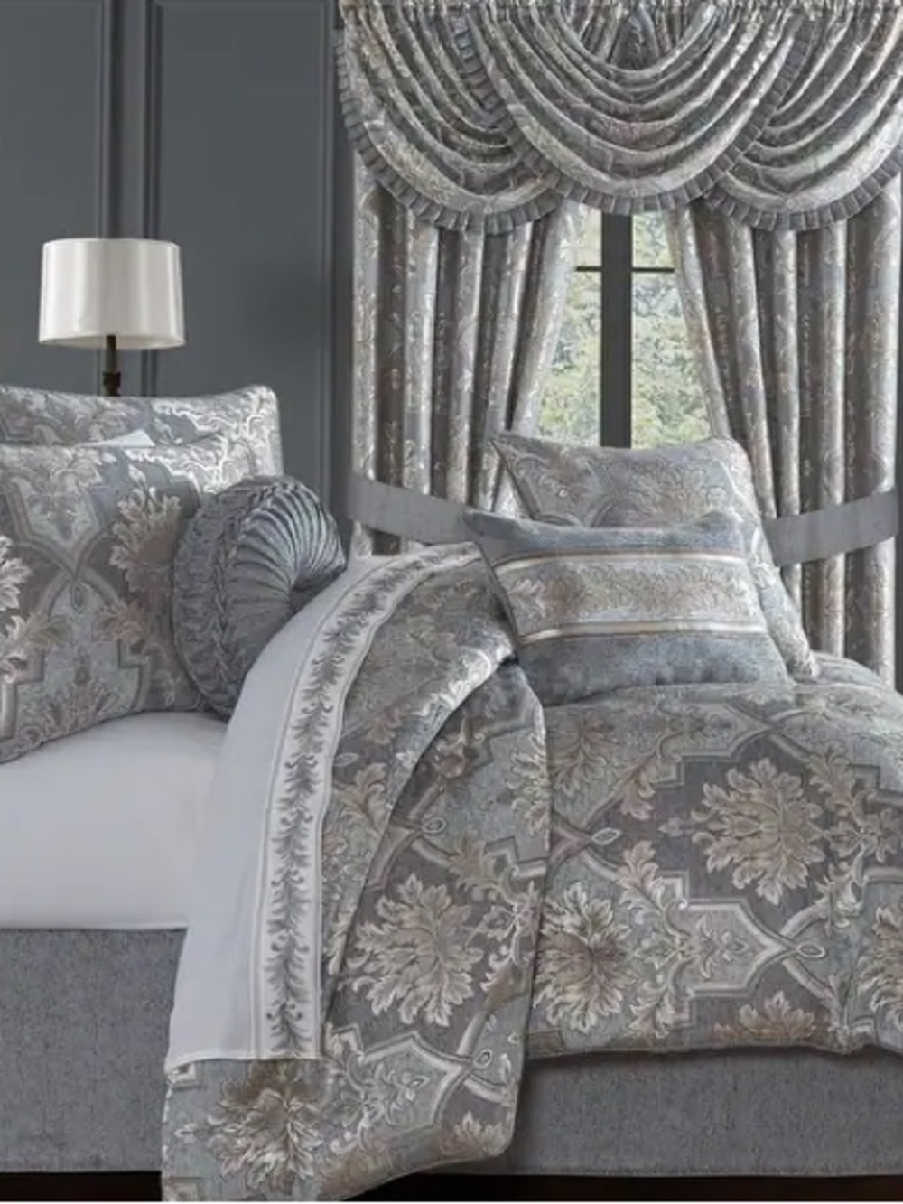 J. Queen New York Woodhaven 4pc. Comforter Set Sz Queen NEW